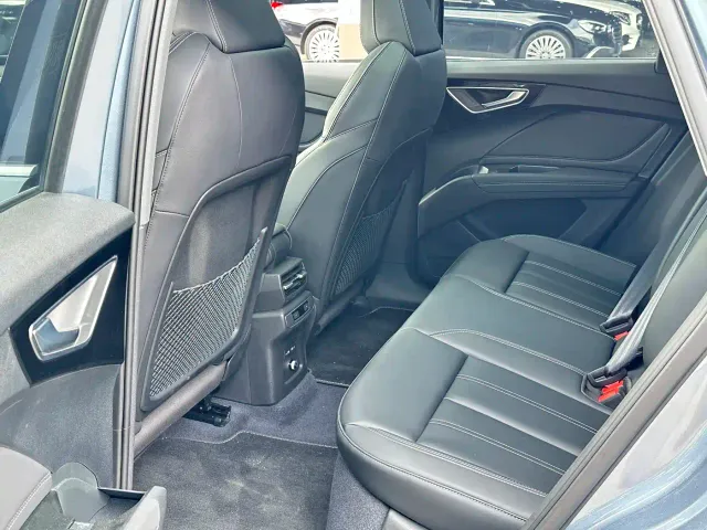 Audi Q4 e-tron — Фото автомобиля 9