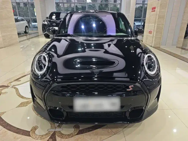 MINI Hatch — Фото автомобиля 2