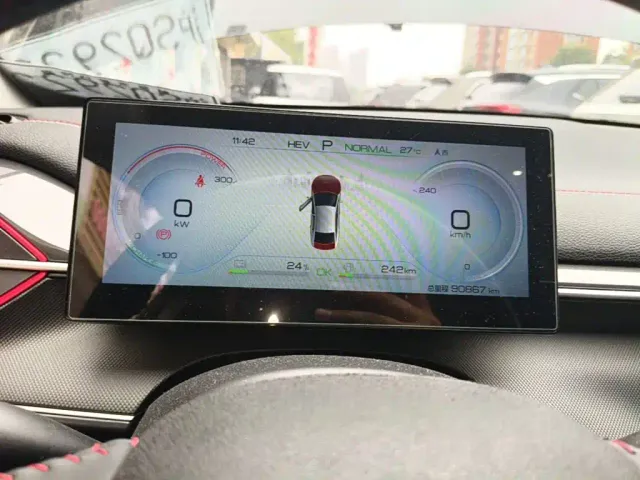 BYD Destroyer 05 2022 DM-i 55KM Luxury — Фото автомобиля 11