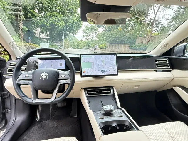 BYD Qin L — Фото автомобиля 9