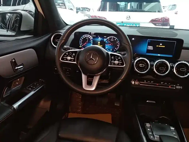 Mercedes-Benz GLB-Class — Фото автомобиля 6