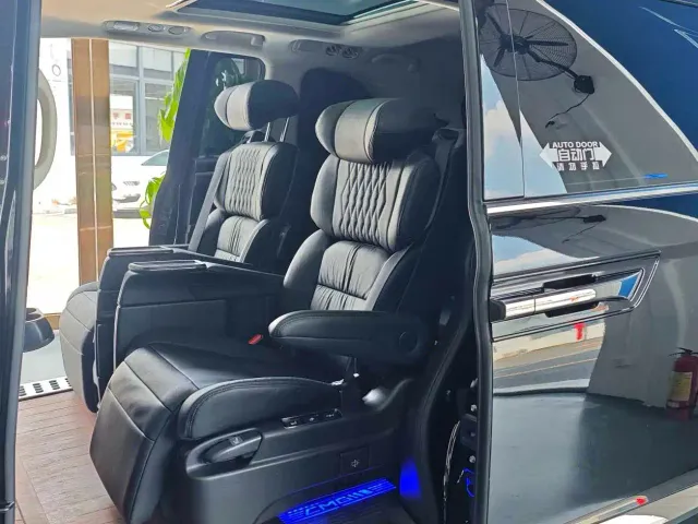 Honda Elysion — Фото автомобиля 8