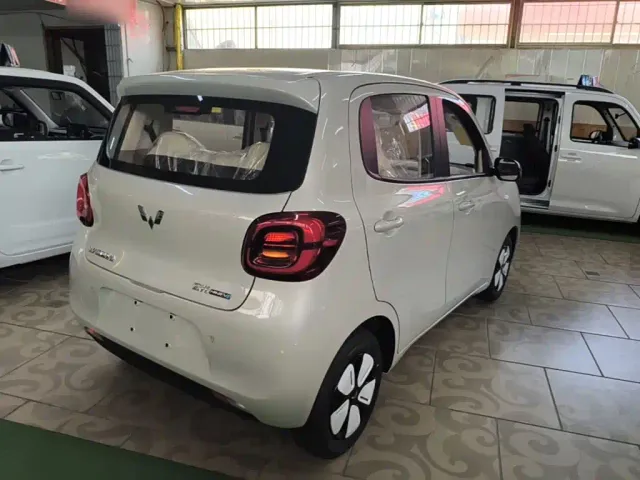 Wuling Hongguang Mini EV — Фото автомобиля 6