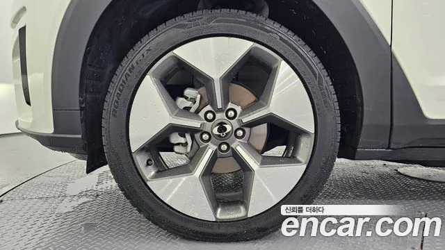 KG_Mobility_Ssangyong Torres — Фото автомобиля 5
