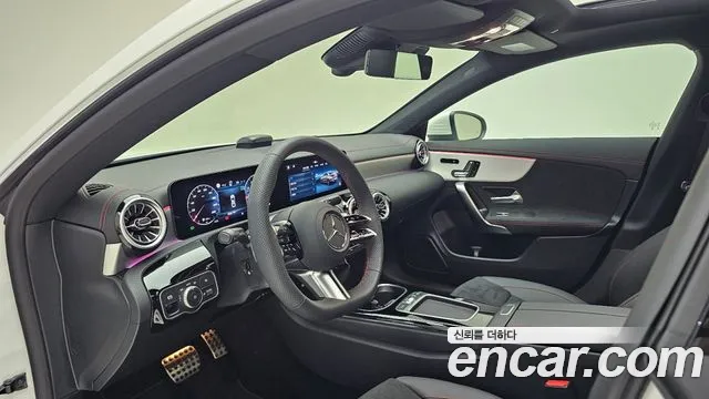 Mercedes-Benz CLA-Class — Фото автомобиля 14