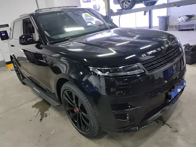 Land Rover Range Rover Sport — Фото автомобиля 2
