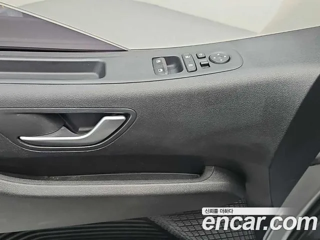 Hyundai Staria — Фото автомобиля 13