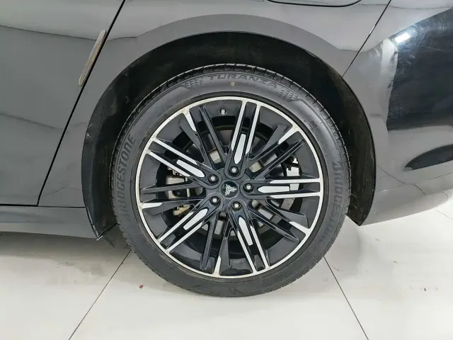 Nezha Auto Nezha S 2022 Model Extended Range 1160km RWD Medium Edition — Фото автомобиля 12