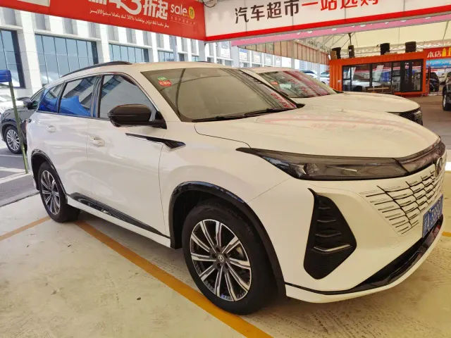 Changan CS75 Plus — Фото автомобиля 3