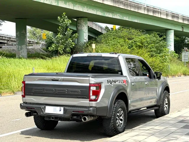 Ford F-150 Raptor — Фото автомобиля 14