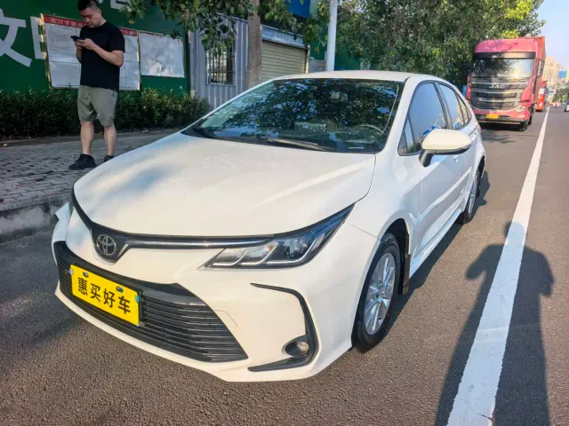 Фотография автомобиля — Toyota Corolla