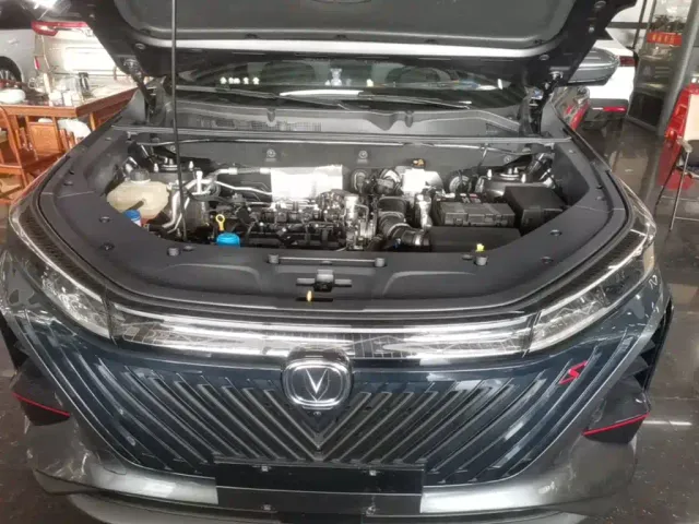 Changan CS75 Plus — Фото автомобиля 19