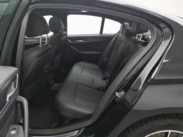 BMW 5 Series — Фото автомобиля 15