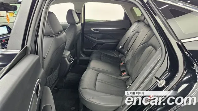 Hyundai Sonata — Фото автомобиля 12