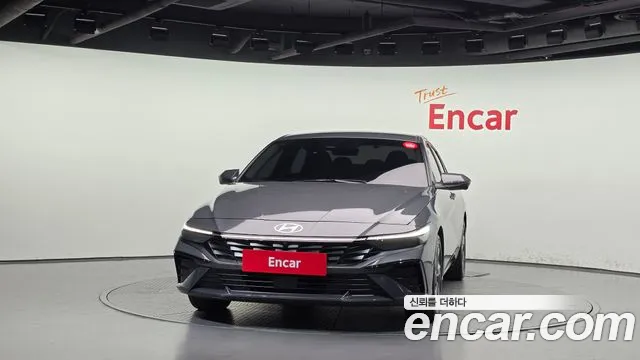 Hyundai Avante — Фото автомобиля 3