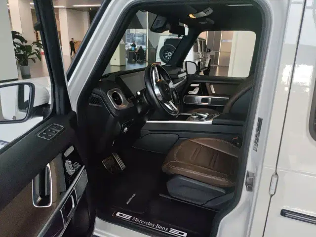 Mercedes-Benz G-Class — Фото автомобиля 4