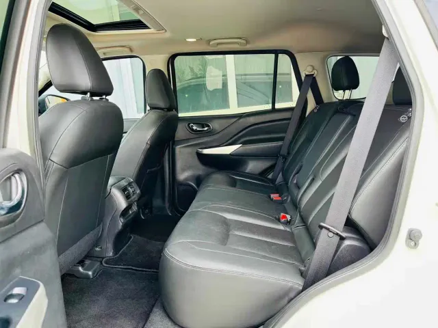 Nissan Terra — Фото автомобиля 9