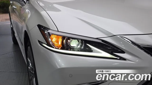 Lexus ES 7th Gen — Фото автомобиля 7