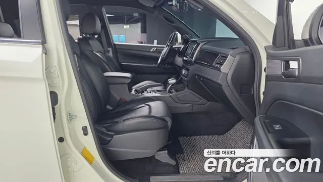 KG_Mobility_Ssangyong Rexton Новый Rexton Sport Дизель 2.2 4WD — Фото автомобиля 11