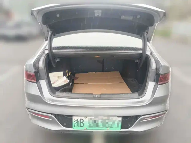 BYD Qin PLUS — Фото автомобиля 13