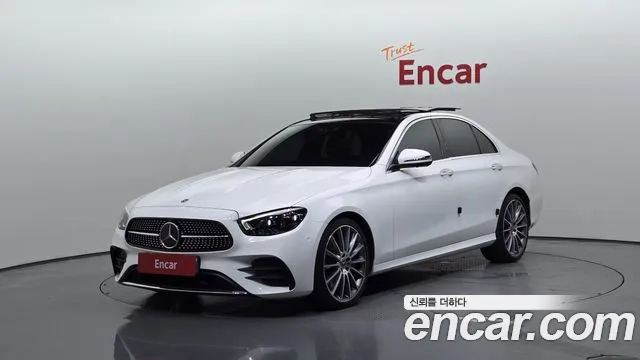 Фотография автомобиля — Mercedes-Benz E-Class W213