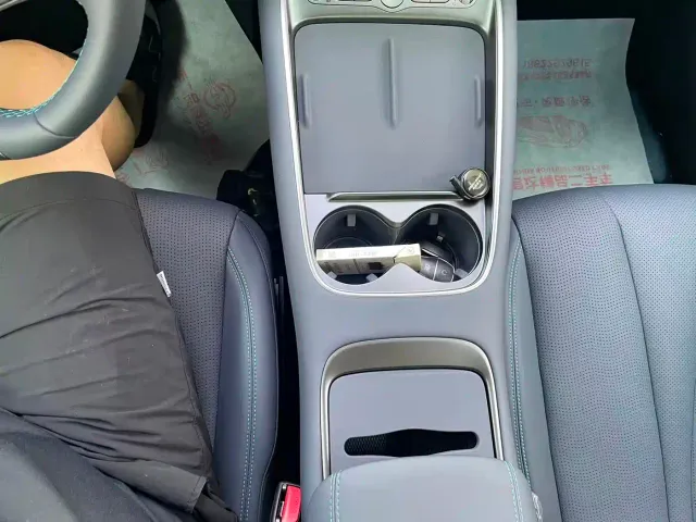 BYD Seal 05 DM-i — Фото автомобиля 14