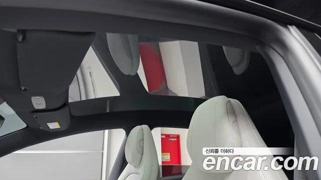 Tesla Model Y — Фото автомобиля 20