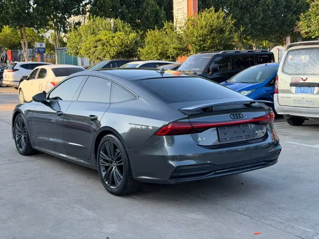 Audi A7 — Фото автомобиля 9