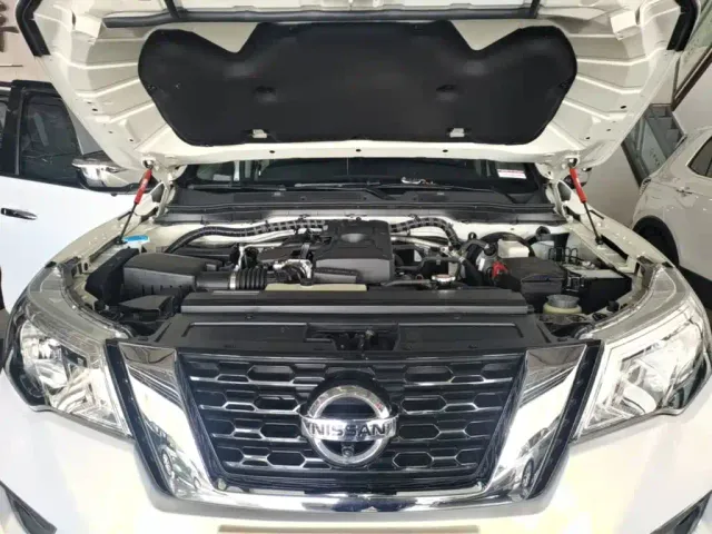 Nissan Terra — Фото автомобиля 19