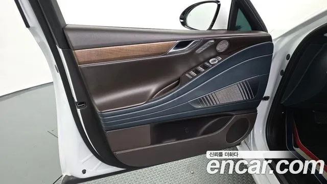 Genesis G80 RG3 — Фото автомобиля 13