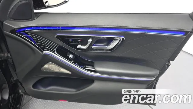 Mercedes-Benz S-Class — Фото автомобиля 22