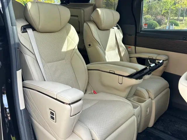Toyota Vellfire — Фото автомобиля 11