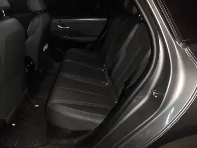 BYD Qin PLUS 2025 DM-i Smart Drive 55KM Leader — Фото автомобиля 14