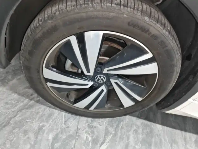 Volkswagen Tiguan X — Фото автомобиля 22