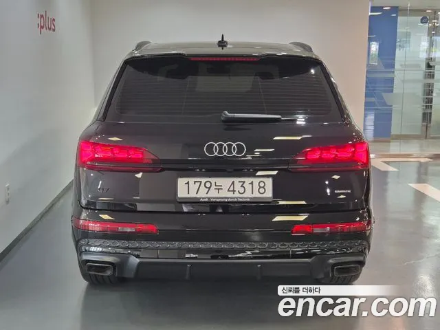 Audi Q7 55 TFSI quattro Premium — Фото автомобиля 4