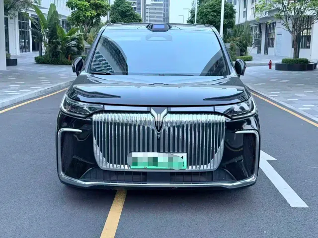 Voyah Auto Voyah Dreamer 2025 Model EV 4WD Excellent QianKun Edition — Фото автомобиля 2