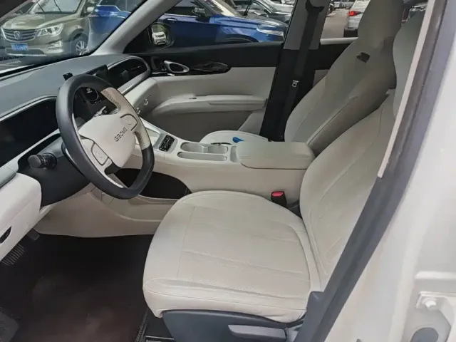 Geely Starry Wish — Фото автомобиля 11