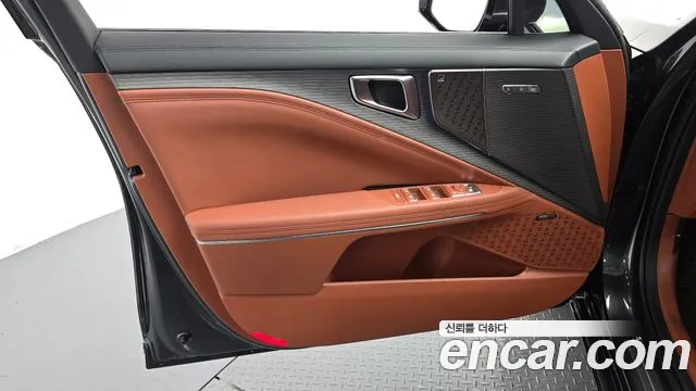Kia K8 (New) Hybrid — Фото автомобиля 13
