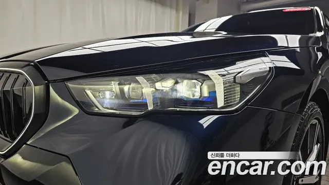 BMW 5-Series 5 серия (G60) 530i xDrive M Sport — Фото автомобиля 20
