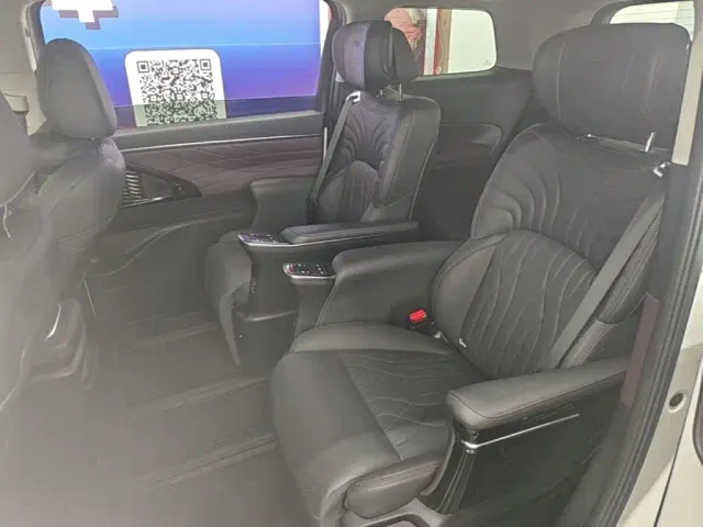 GAC Trumpchi M8 — Фото автомобиля 16