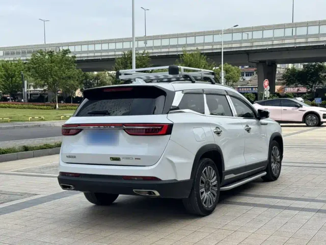 Jetour X90 Pro — Фото автомобиля 12
