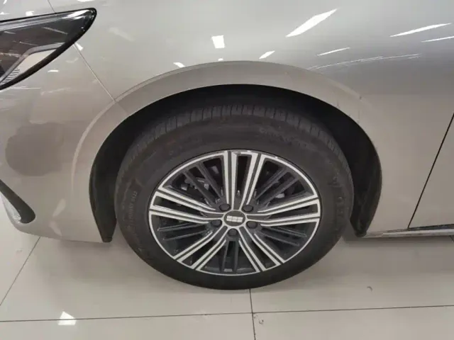 Geely Galaxy Stellar 6 — Фото автомобиля 22