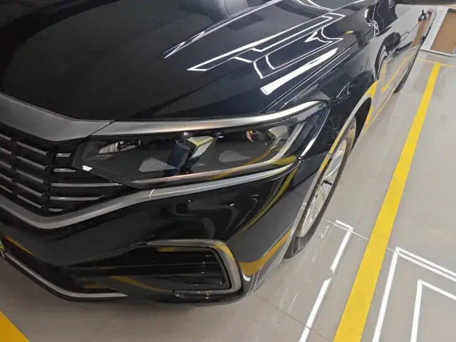 Volkswagen Passat — Фото автомобиля 23