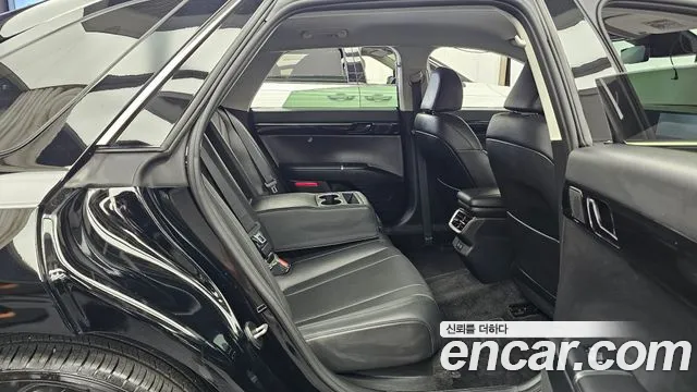 Hyundai Grandeur GN7 — Фото автомобиля 12