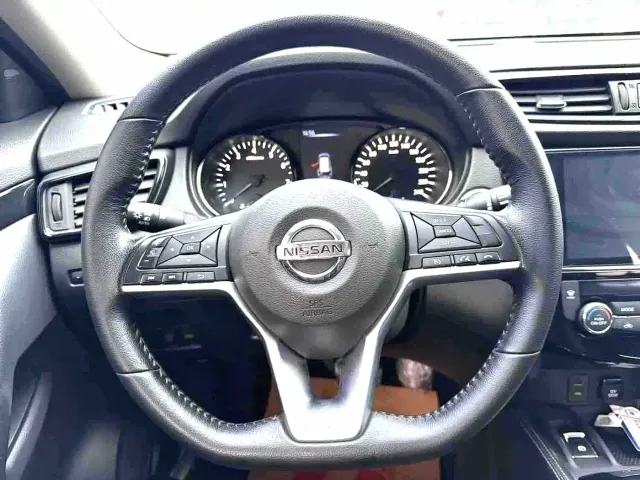 Nissan X-Trail — Фото автомобиля 7