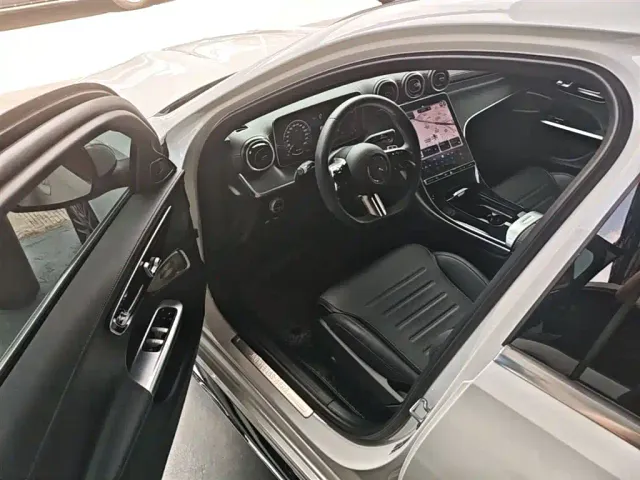 Mercedes-Benz C-Class — Фото автомобиля 15