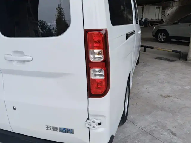 Wuling Yangguang — Фото автомобиля 7