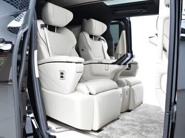 Toyota Alphard — Фото автомобиля 20