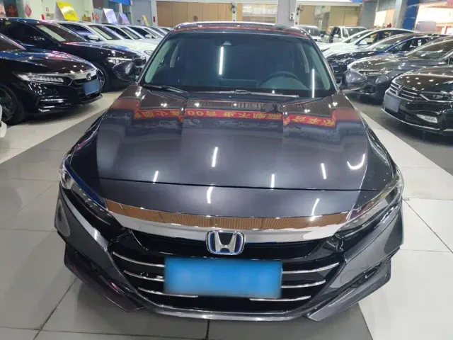 Honda Accord — Фото автомобиля 2