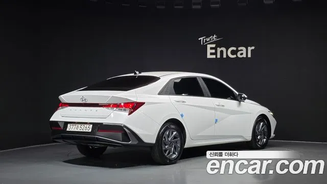 Hyundai Avante — Фото автомобиля 2